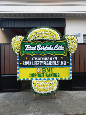 Papan Bunga Duka di Padangan