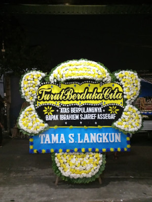 Papan Bunga Duka di Padangan
