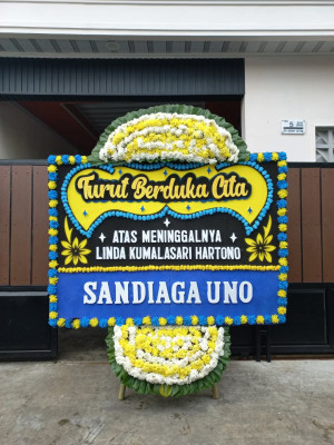 Papan Bunga Duka di Padangan